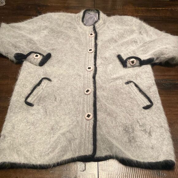 Vintage Venesha High Quality Angora Jacket Size large - Picture 1 of 16